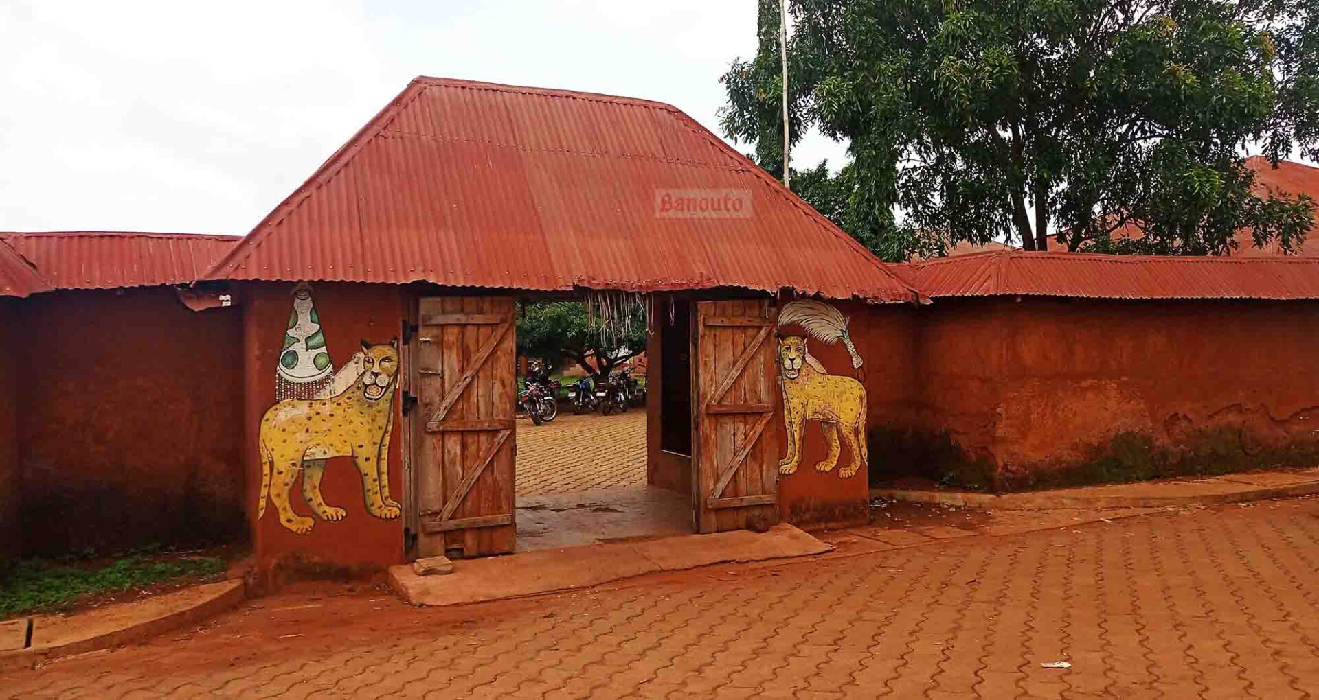 Découvrez la divinité Aïtan-Ola de Kétou : symbole de résistance et de spiritualité au Bénin